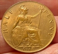 1910  HALF PENNY  scarce 1910  BUNC 