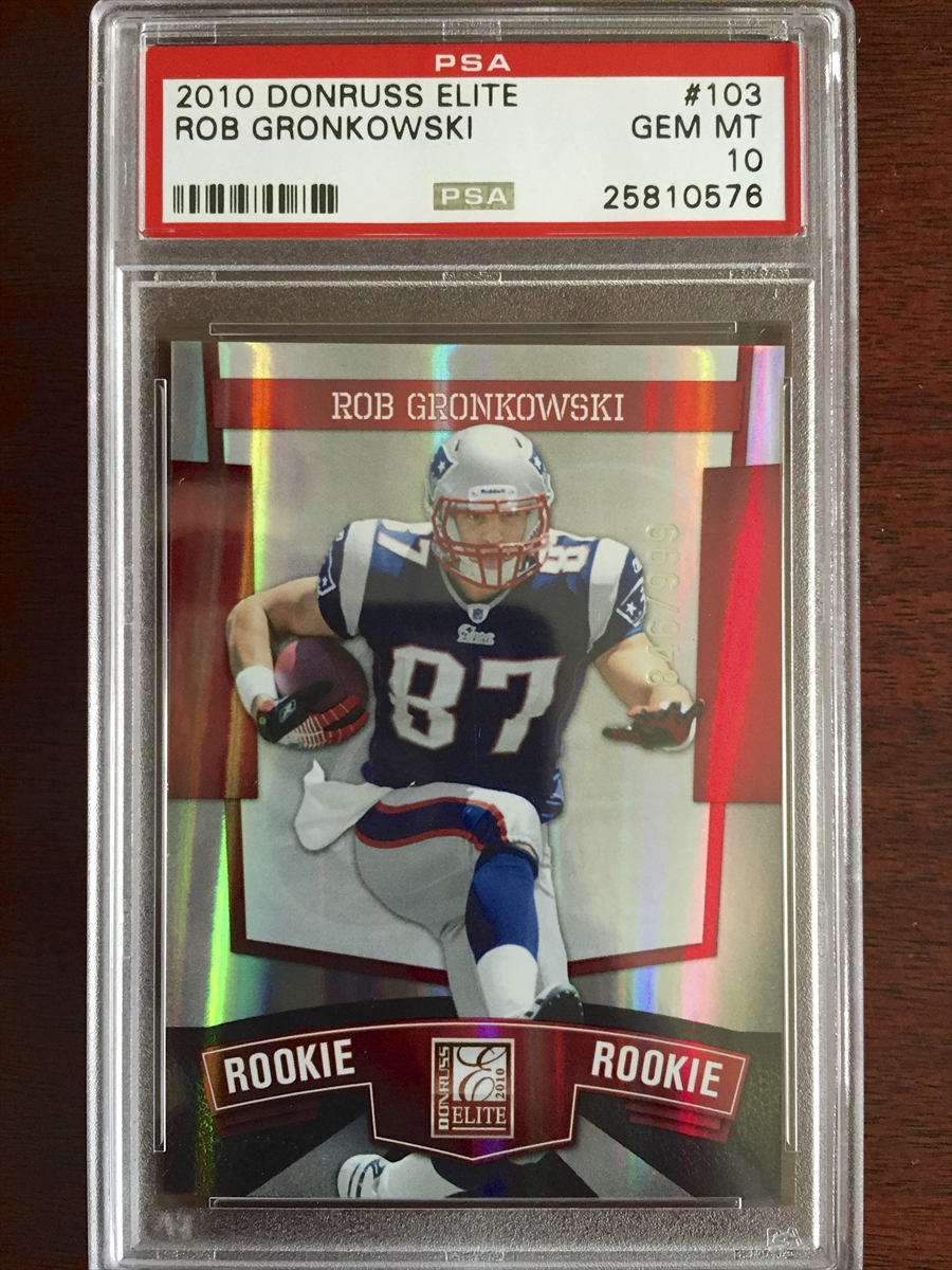 Rob Gronkowski 2010 Topps Finest Rookie Card #42 GEM BGS 9.5!Patriots TE  RC/Bucs