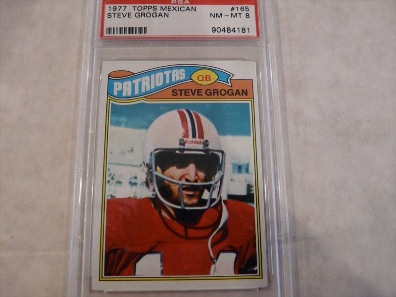 1978 Topps Steve Grogan Football autographed trading card